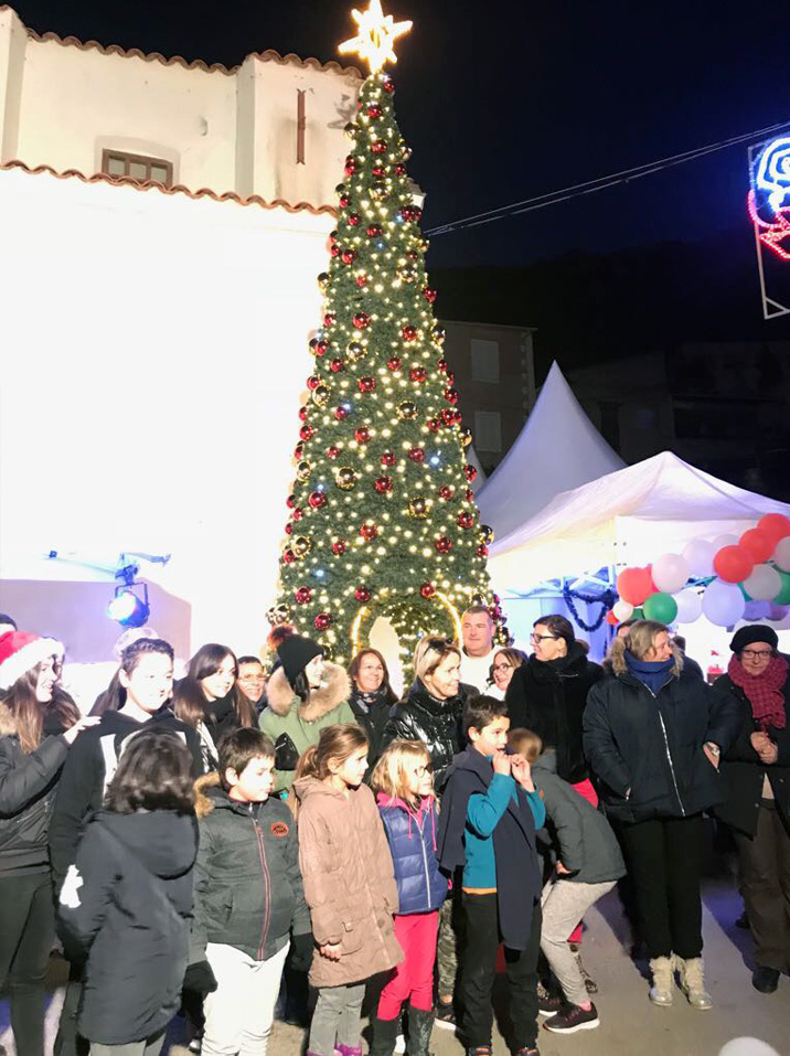 Mercà di Natale di Lumiu : poésie et esprit de noël au rendez-vous ! Mercà di Natale di Lumiu : poésie et esprit de noël au rendez-vous !