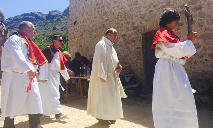 Messe dans la chapelle di l'Annunziata et procession