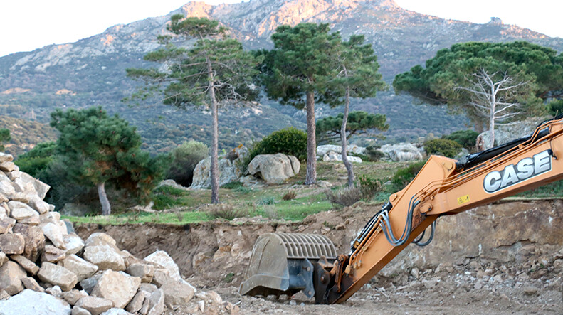 La marine de Sant Ambroggio en travaux La marine de Sant Ambroggio en travaux
